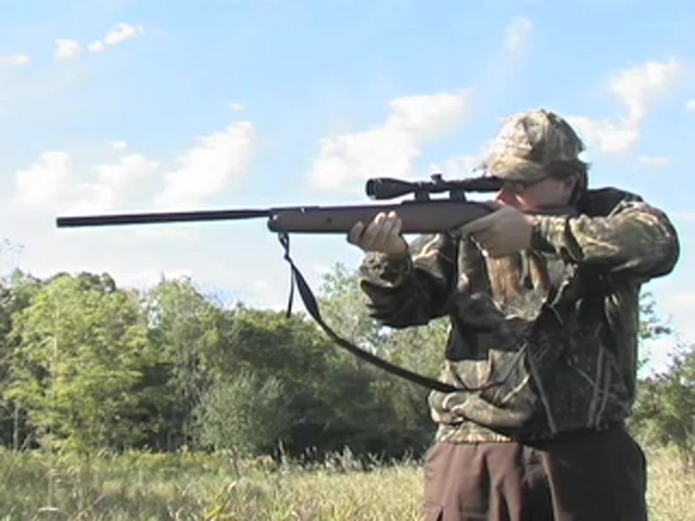 Benjamin&reg; Trail&#153; Nitro - Piston&#153; XL725 .25 cal. Air Rifle - image 3 from the video