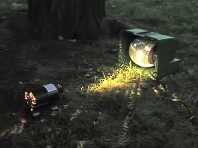 Twinkling Light Snow Machine - image 2 from the video