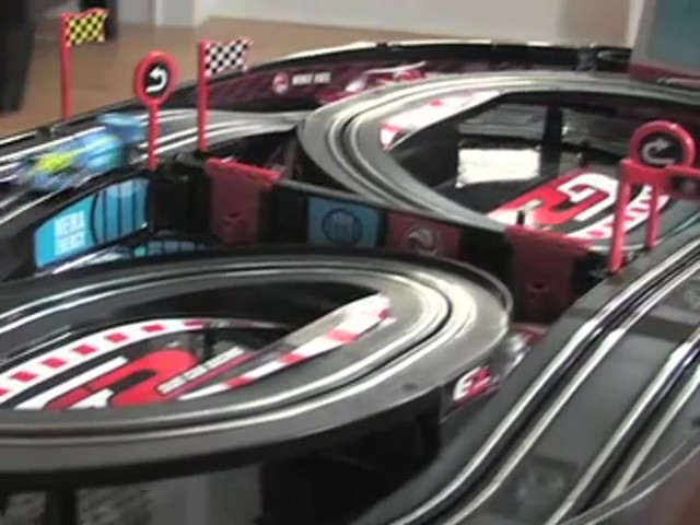 Venom&reg; Portable Crank Slot Car Set - image 3 from the video