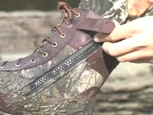 Men's 9&quot; Guide Gear&reg; Waterproof 1000 gram Thinsulate&#153; Ultra Insulation Side - zip Boots Realtree&reg; Hardwoods Gr - image 7 from the video