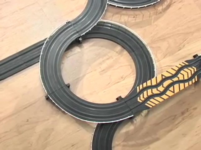 NASCAR&reg; Stock Car Thunder Race Set - image 3 from the video