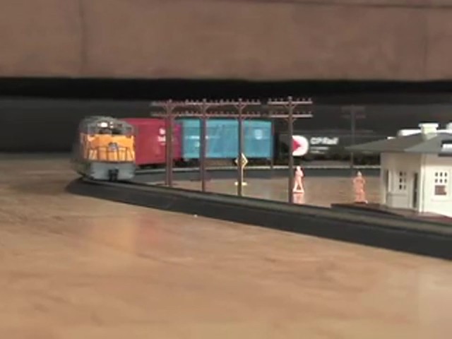 Bachmann&reg; Golden Spike 163 - Pc. Train Set - image 5 from the video