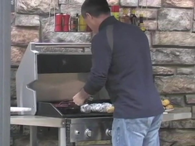 Eclipse Backyard Grill Center Black  - image 1 from the video