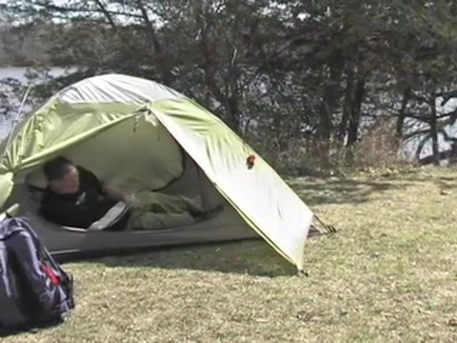 Famous Maker Hiker 2 Dome Tent - image 10 from the video