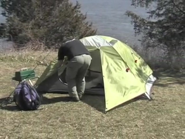 Famous Maker Hiker 2 Dome Tent - image 5 from the video