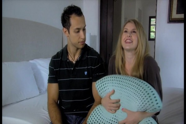 ViscoFresh® Caress Memory Foam Pillow - image 9 from the video