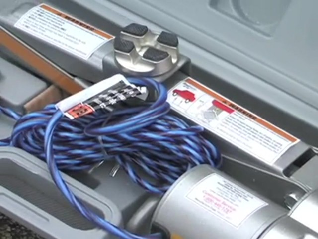 12V DC Electric Car Jack - image 3 from the video