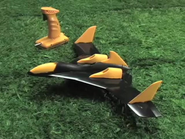 Estes&reg; RC Viper&reg; Stunt Plane - image 10 from the video