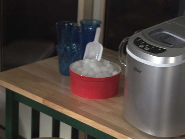 Portable Ice Maker - image 10 from the video