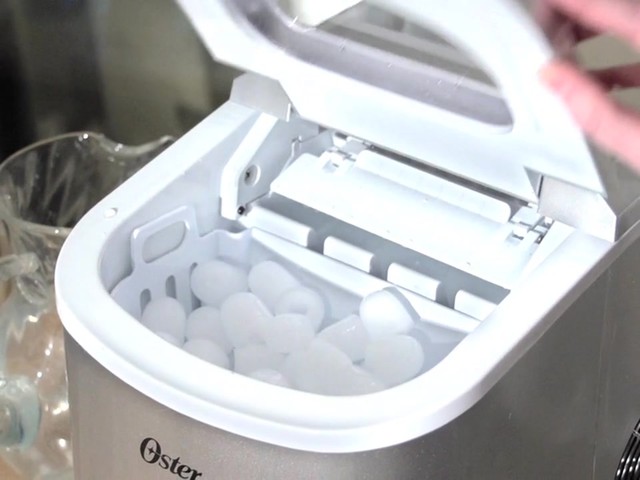 Portable Ice Maker - image 9 from the video