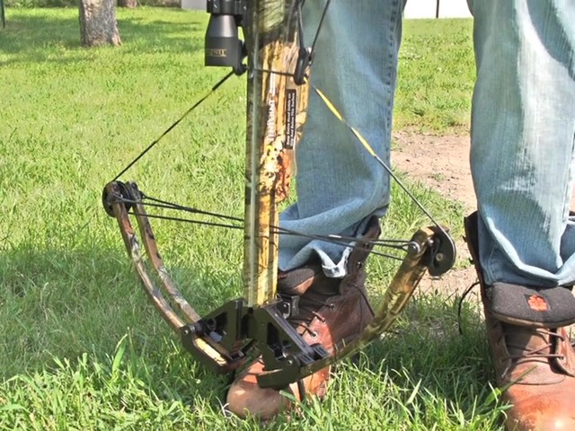 Ten Point Titan Xtreme Crossbow Kit - image 4 from the video
