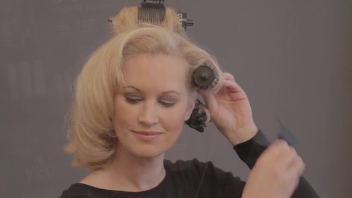 Calista Tools BLOWOUT Brush Set - image 8 from the video