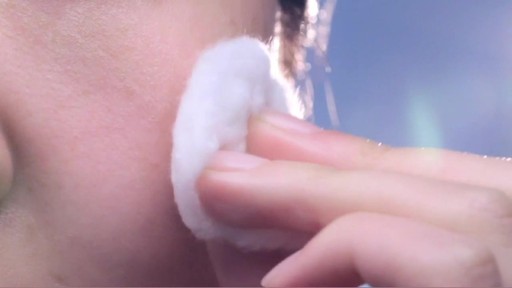 Erno Laszlo Ritual | Step 4: Finish - image 4 from the video