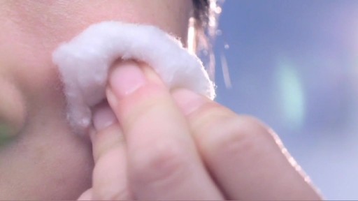 Erno Laszlo Ritual | Step 4: Finish - image 5 from the video