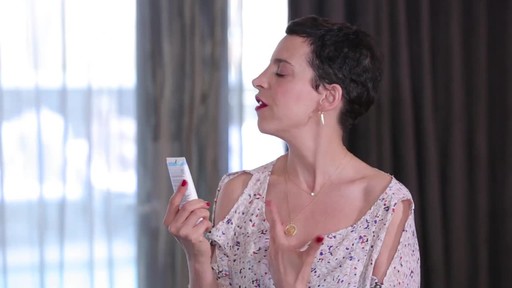 Sarah Sophie Flicker: Mommy Must Haves - image 10 from the video