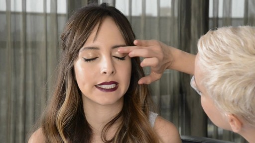 Daring Dark Lip and Eyes with Lilliana & Romy - image 5 from the video