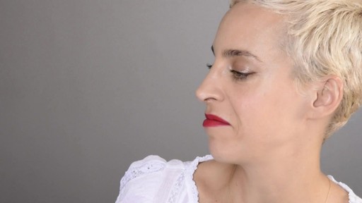 Daring Dark Lip and Eyes with Lilliana & Romy - image 8 from the video