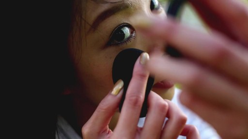 How to Use Ovo Beauty Sponge - image 3 from the video