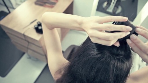 Get Voluminous Hair with T3 Hot Rollers - image 2 from the video