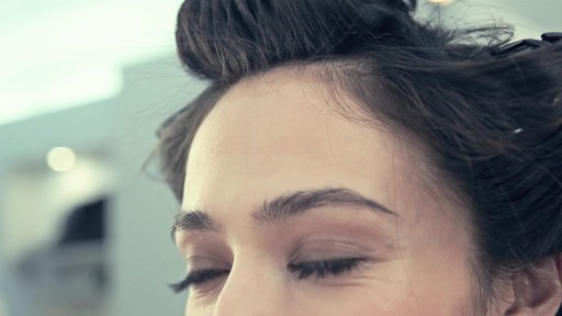 Get Voluminous Hair with T3 Hot Rollers - image 7 from the video
