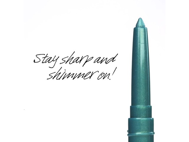 Smashbox Always Sharp Waterproof 3D Liner - image 10 from the video