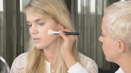 Contouring with Christy & Romy - image 5 from the video