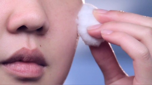 Erno Laszlo Ritual | Step 2: Tone - image 7 from the video