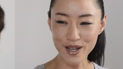 Soft Double Winged Eyeliner Look - image 7 from the video
