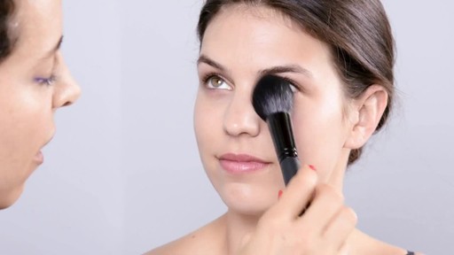 The Right Beauty Tools - image 4 from the video