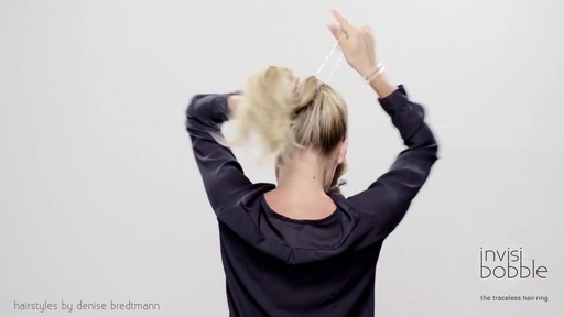 Invisibobble Nightlook: Grand Dame - image 3 from the video
