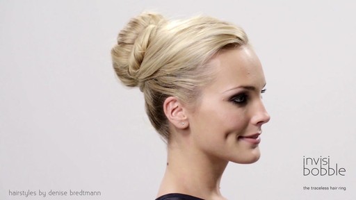 Invisibobble Nightlook: Grand Dame - image 6 from the video