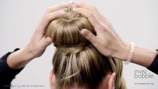 Invisibobble Nightlook: Grand Dame - image 7 from the video
