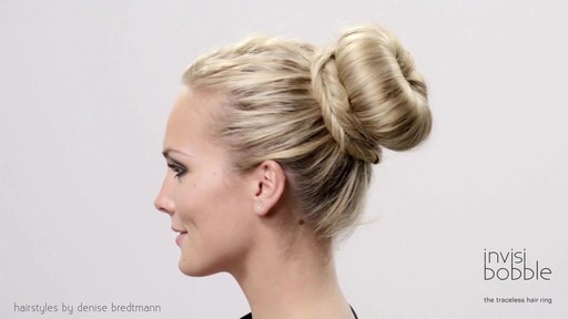 Invisibobble Nightlook: Grand Dame - image 9 from the video