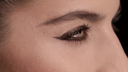NARS Artistry Sessions : NARS Eyeliner Stylo Iconic Look - image 10 from the video