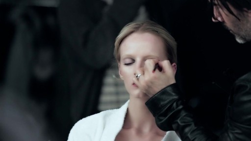 NARS Dual Intensity Eyeshadow - image 6 from the video