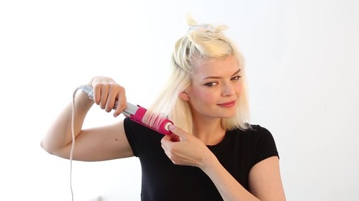 Sarah Potempa Salon Blowout at Home - image 3 from the video