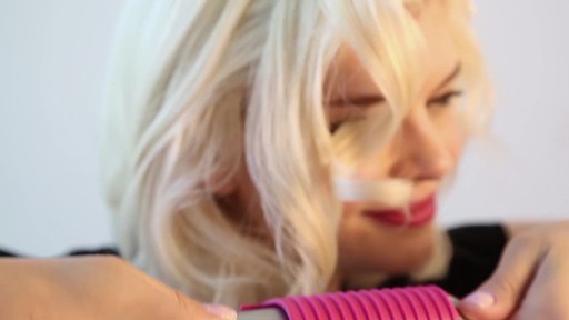 Sarah Potempa Salon Blowout at Home - image 8 from the video