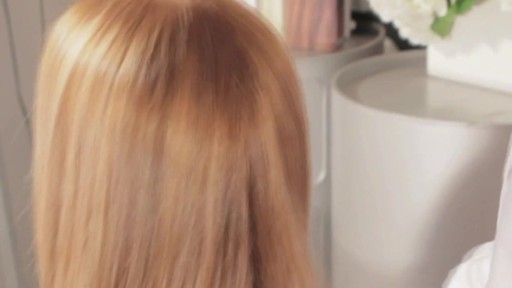 Kelly Van Gogh Hair Colour Products and Tips - image 10 from the video