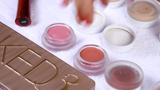 How to: New Nudes - image 4 from the video