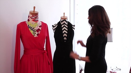 Hollywood Fashion Secret's Tape Gun - image 10 from the video