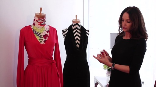 Hollywood Fashion Secret's Tape Gun - image 8 from the video