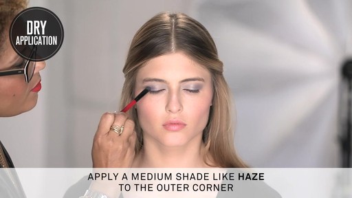 Smashbox Double Exposure Palette | Dramatic Look - image 4 from the video