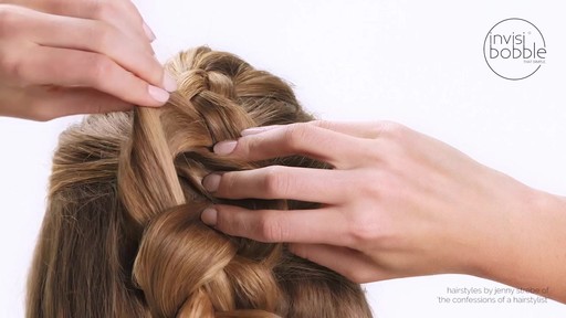 Invisibobble Tutorial: Mermaid Braid - image 9 from the video