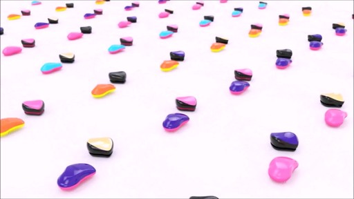 Tangle Teezer - image 5 from the video