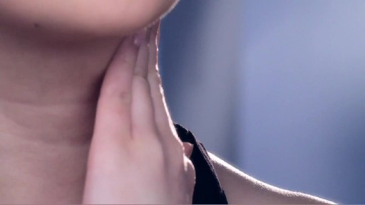 Erno Laszlo Ritual | Step 3: Moisturize - image 6 from the video