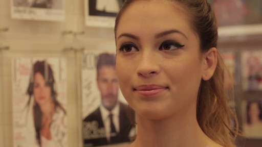 Anastasia Beverly Hills: Bold Cat Eye Look Tutorial - image 10 from the video