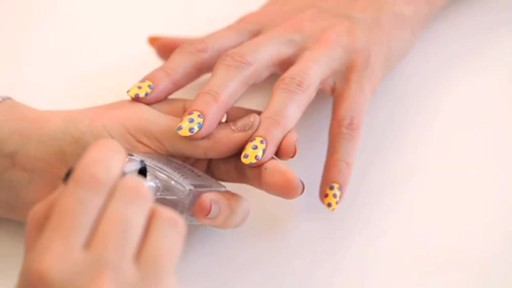 butter LONDON: 3D Pop Art Summer Nail Tutorial - image 10 from the video