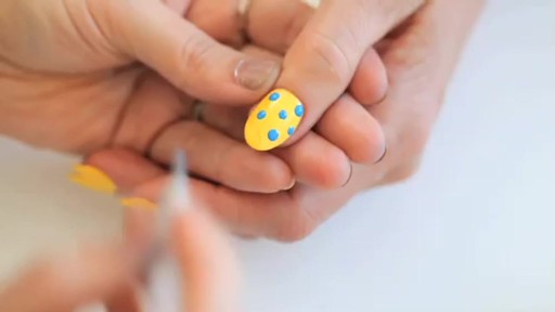 butter LONDON: 3D Pop Art Summer Nail Tutorial - image 6 from the video