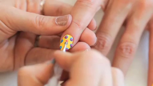 butter LONDON: 3D Pop Art Summer Nail Tutorial - image 9 from the video