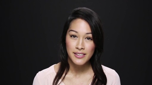 Toppik Hair Building Fibers for Medium Brown Hair - image 7 from the video